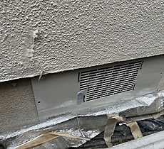 太陽光発電の床下換気扇の交換