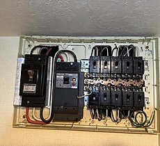 電子レンジに火花が出てブレーカー破損