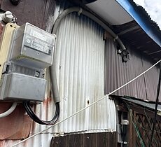 電気が使えないと相談電線が切れていました