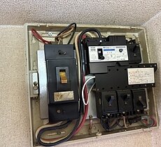 漏電ブレーカ故障で交換