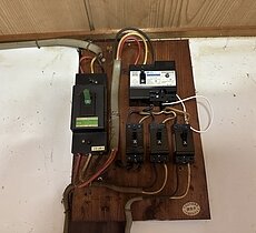 漏電にてブレーカー故障　交換