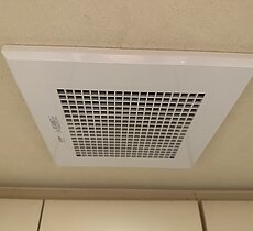 トイレ換気扇交換