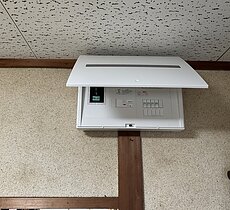 漏電にてブレーカー破損分電盤交換