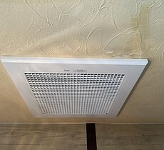 トイレ換気扇から異音で交換