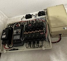 漏電にて　ブレーカー交換