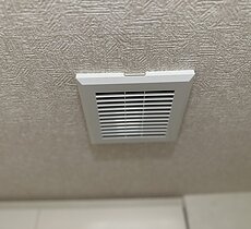 脱衣所の換気扇交換
