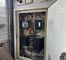 雷で漏電ブレーカー故障交換