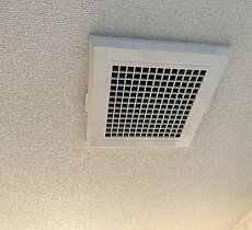 脱衣所の換気扇を交換