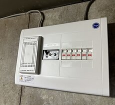 40年使用の分電盤を交換
