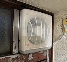 プロペラ式換気扇の交換